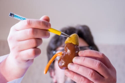 Tratamiento de hiperplasia suprarrenal congénita