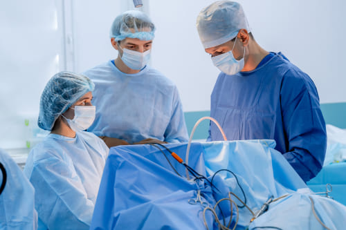 Cirugía simultaneo por laparoscopia (histerectomía y colecistectomía) por puerto único